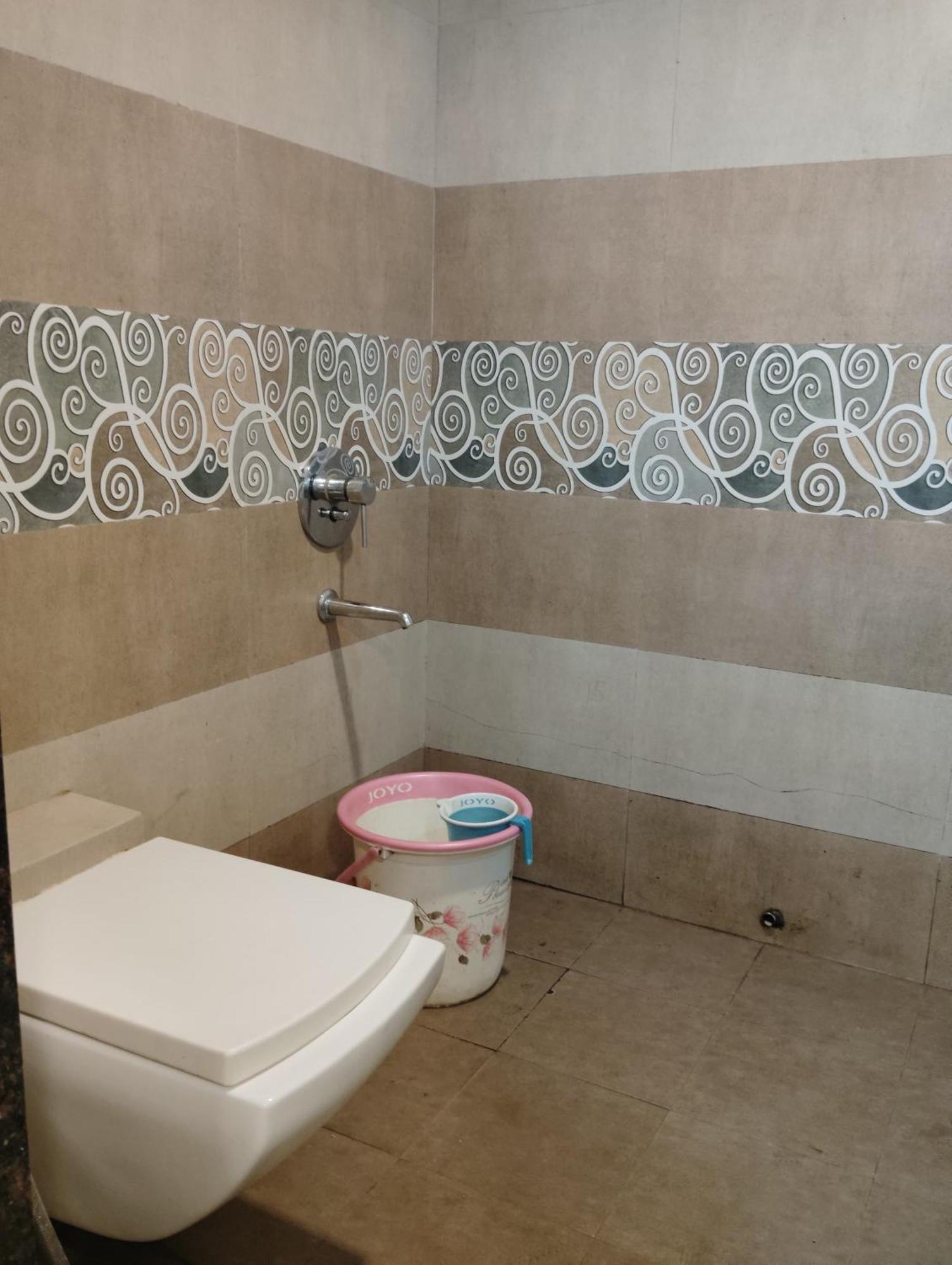 Hotel Crystal Park Near Nesco Exhibition Center 뭄바이 외부 사진