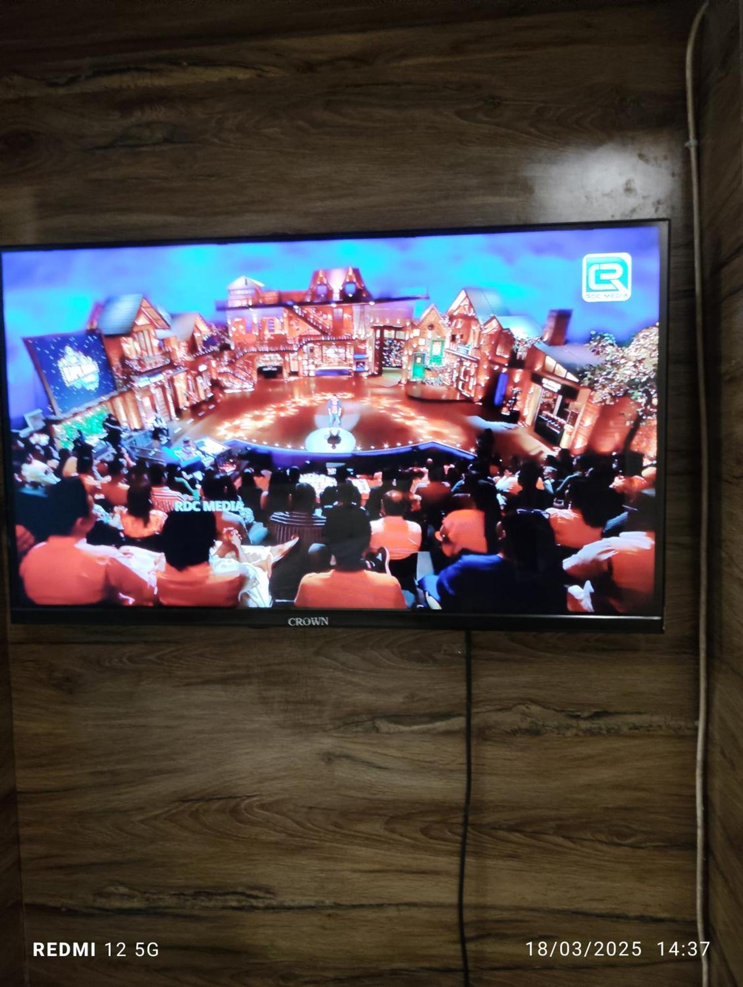 Hotel Crystal Park Near Nesco Exhibition Center 뭄바이 외부 사진